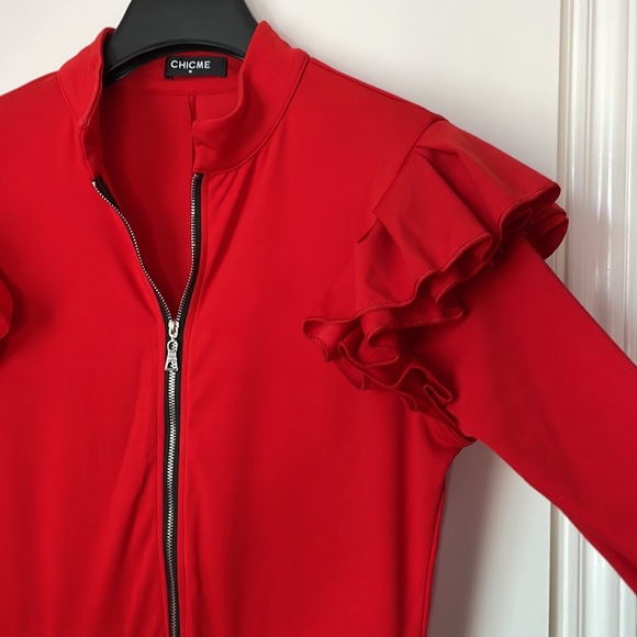 Chic Me red long sleeve jumpsuit - Picture 4 of 4